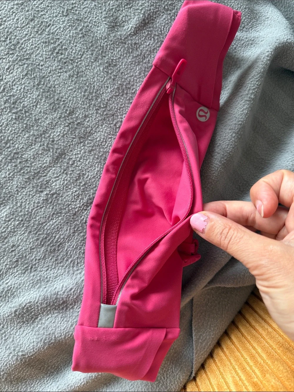 lululemon athletica Fast and Free running belt XS